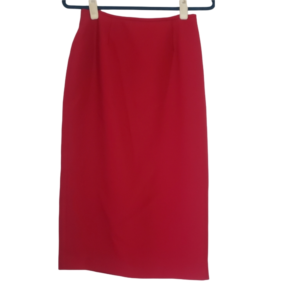 Perfect Pencil Skirt--For  slimmer  girls than me!